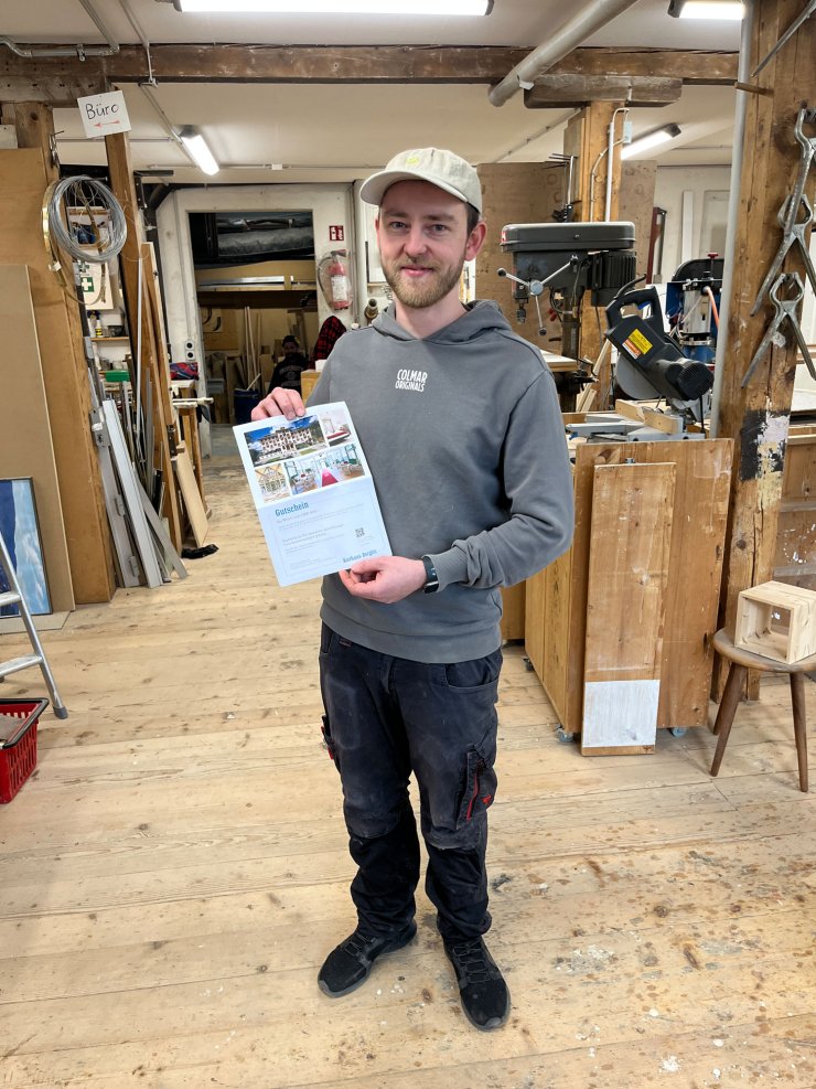 Wettbewerb Motis Schlange: der glückliche gewinner