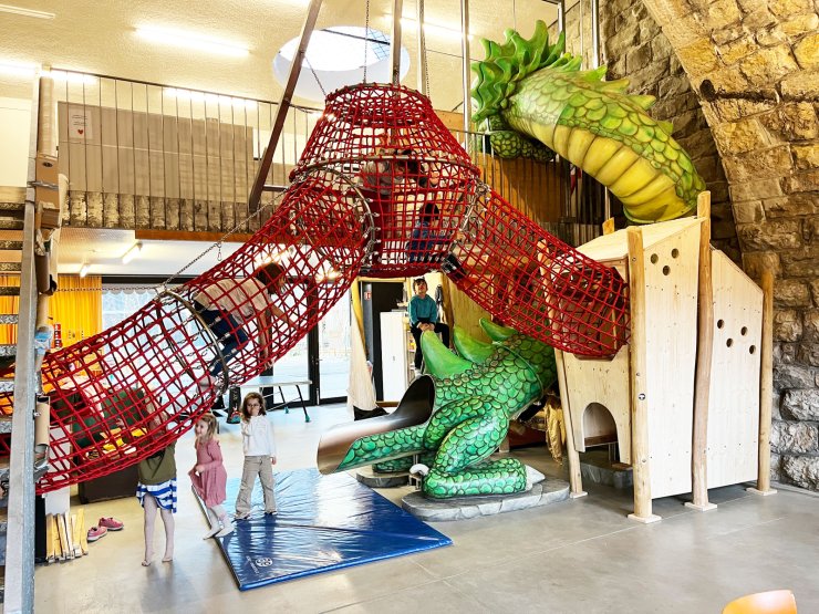 indoor kletterlandschaft
