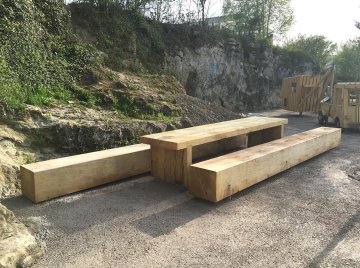 spielplätze, bänke und tische